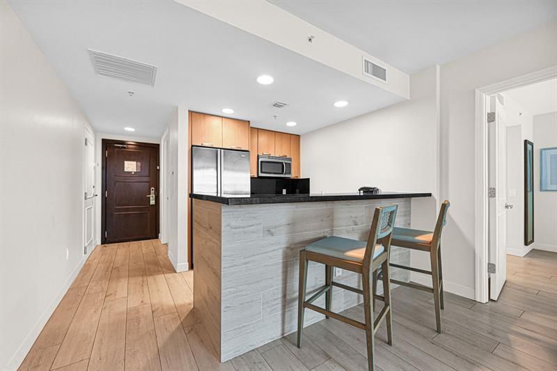 505 N Ft Lauderdale Bch Boulevard, Unit 713, Fort Lauderdale, FL 33304 Photo