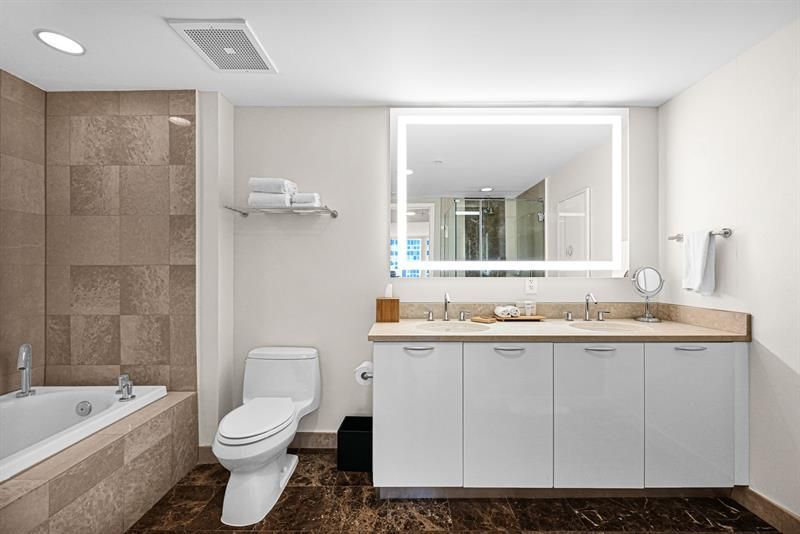 505 N Ft Lauderdale Bch Boulevard, Unit 713, Fort Lauderdale, FL 33304 Photo