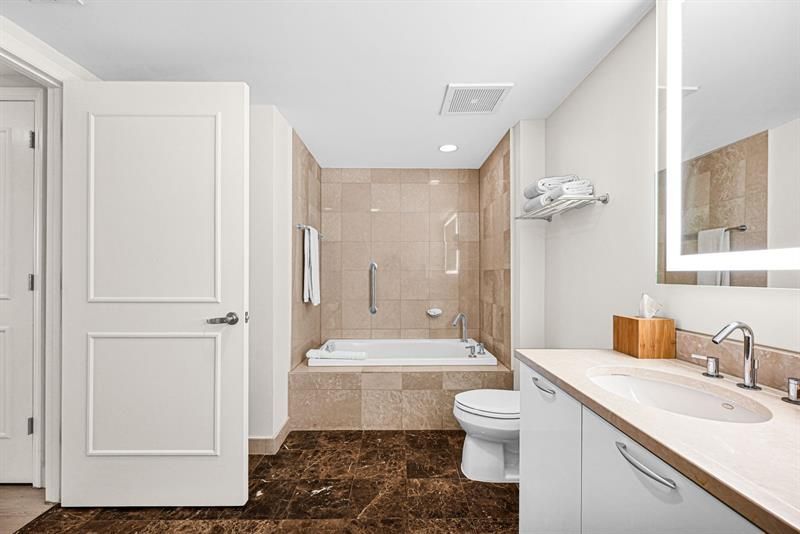 505 N Ft Lauderdale Bch Boulevard, Unit 713, Fort Lauderdale, FL 33304 Photo