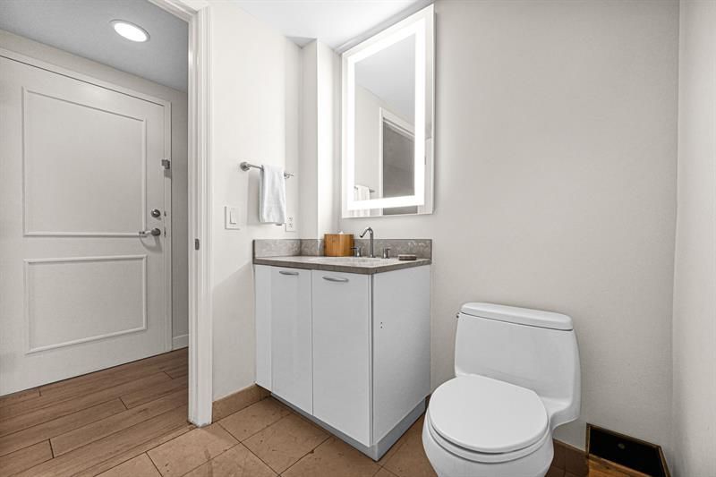 505 N Ft Lauderdale Bch Boulevard, Unit 713, Fort Lauderdale, FL 33304 Photo