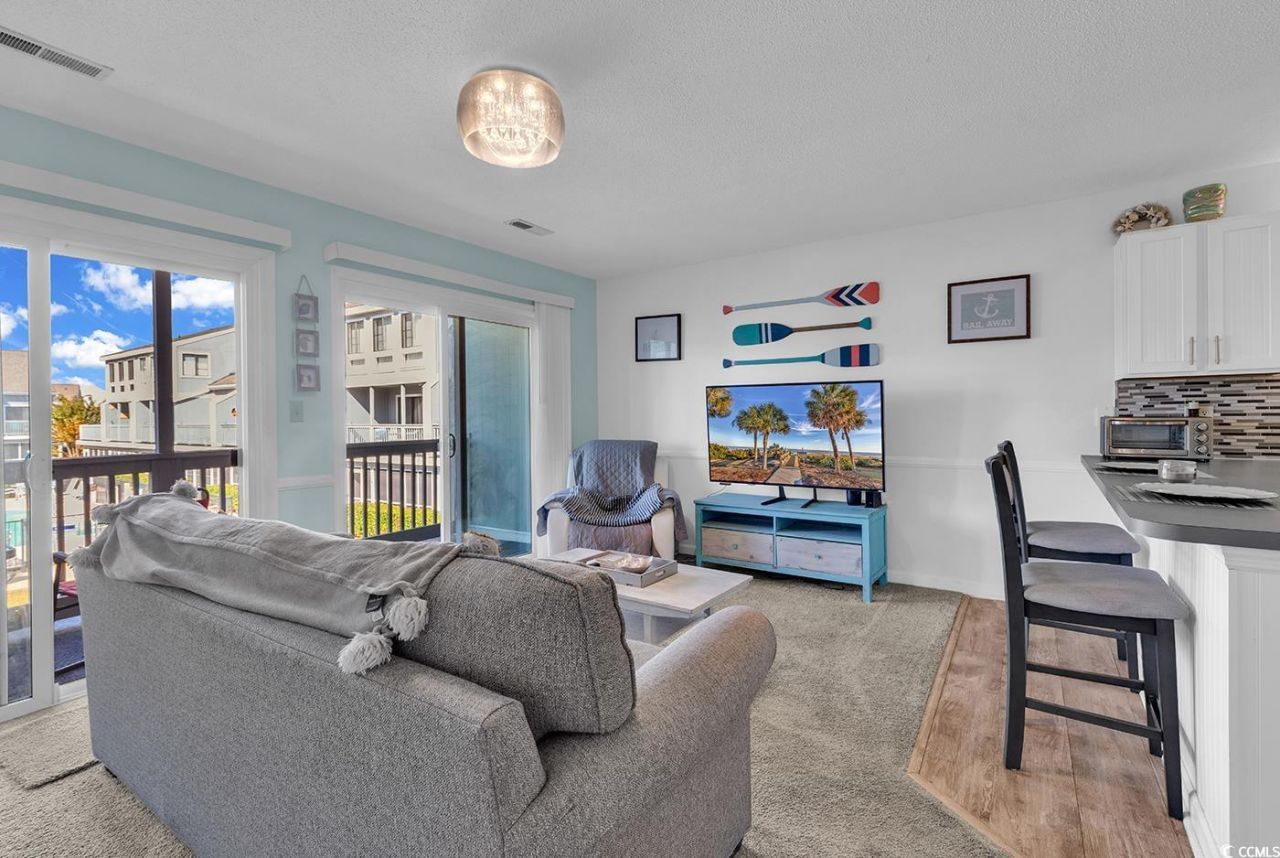 1881 Colony Dr. Photo 10