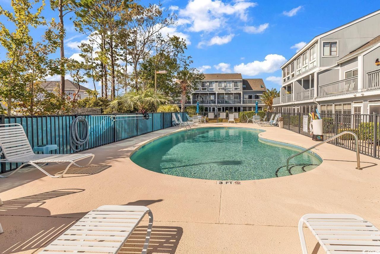 1881 Colony Dr. Photo 28