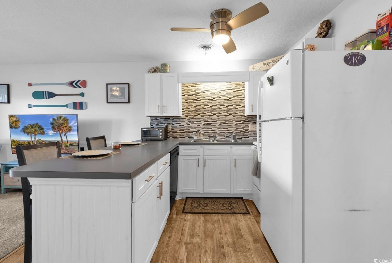 1881 Colony Dr. Photo 5