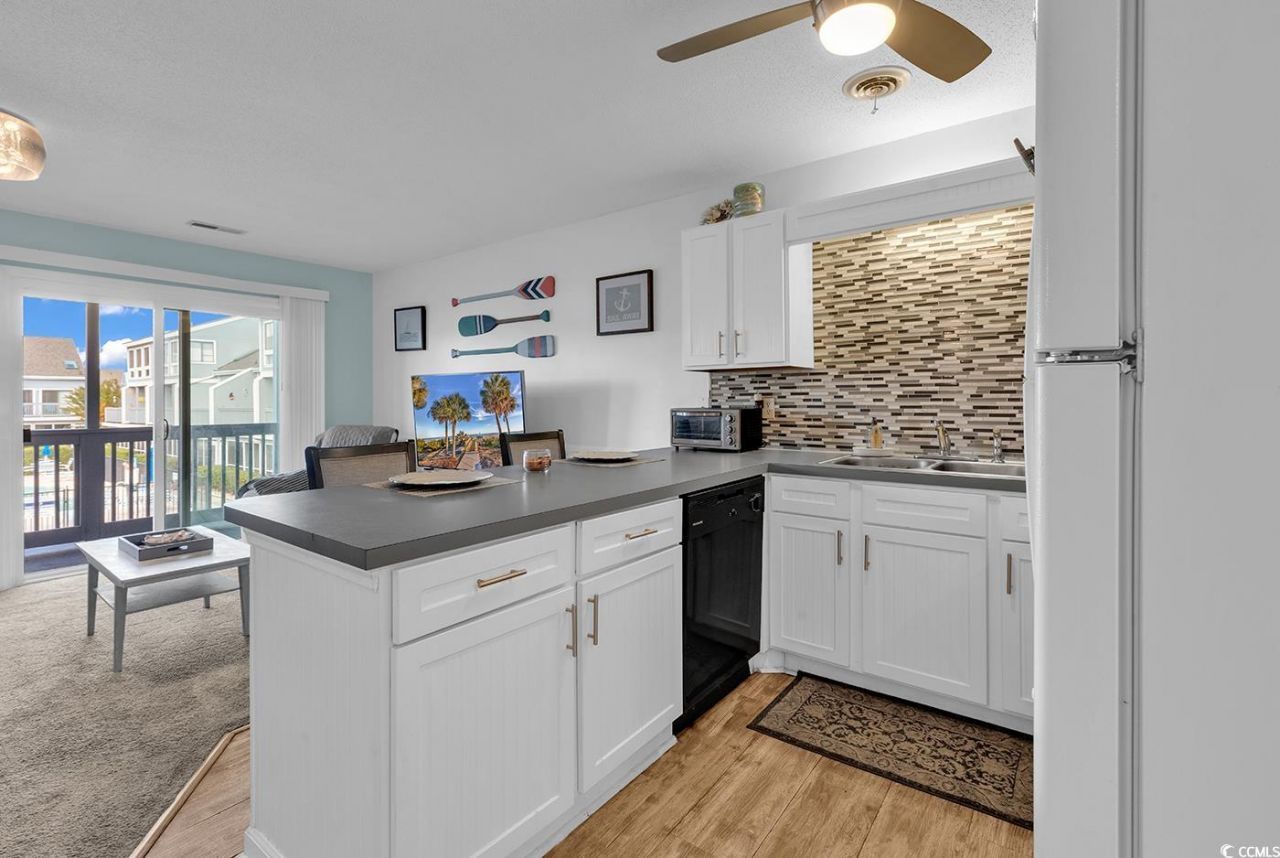 1881 Colony Dr. Photo 7