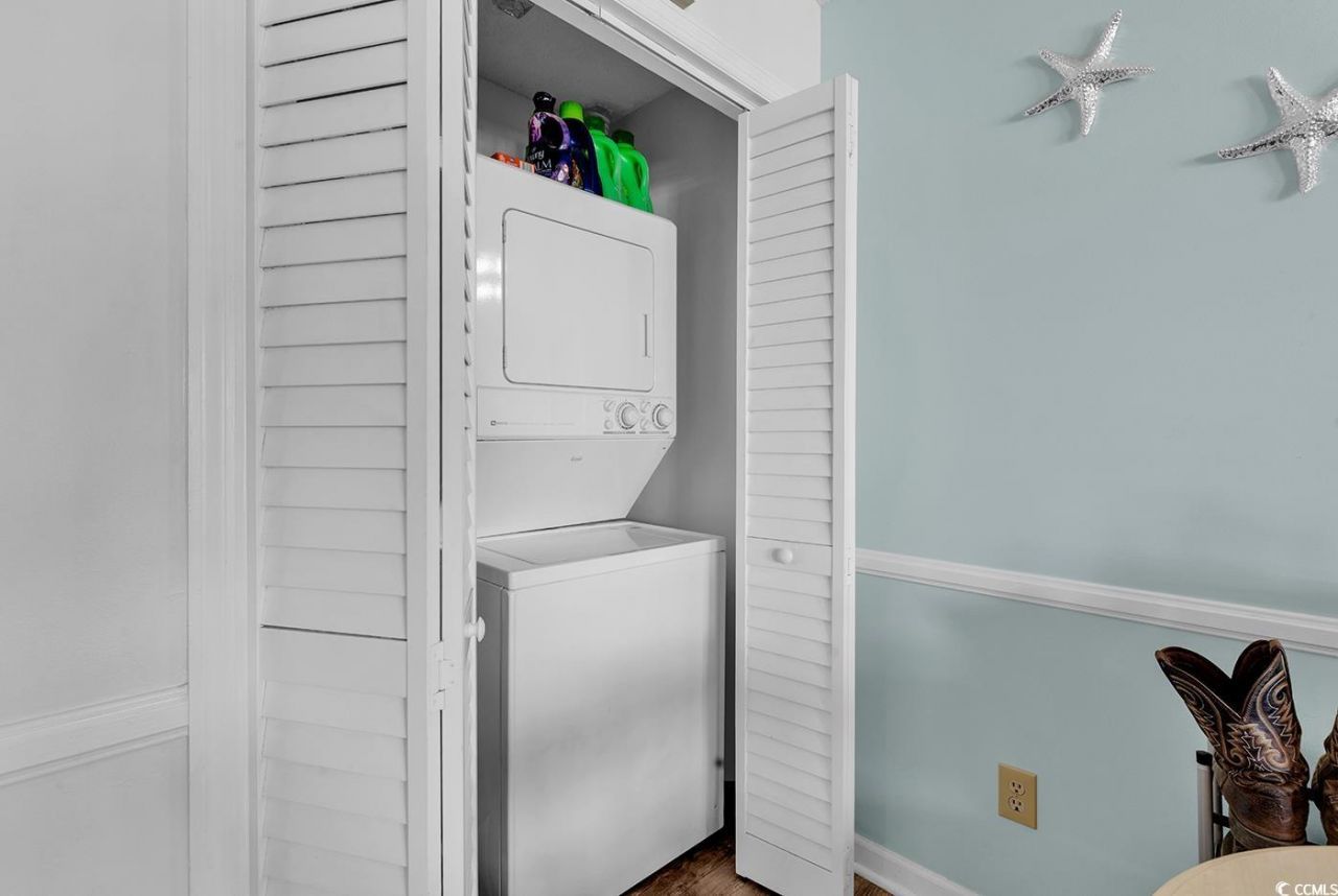 1881 Colony Dr. Photo 9