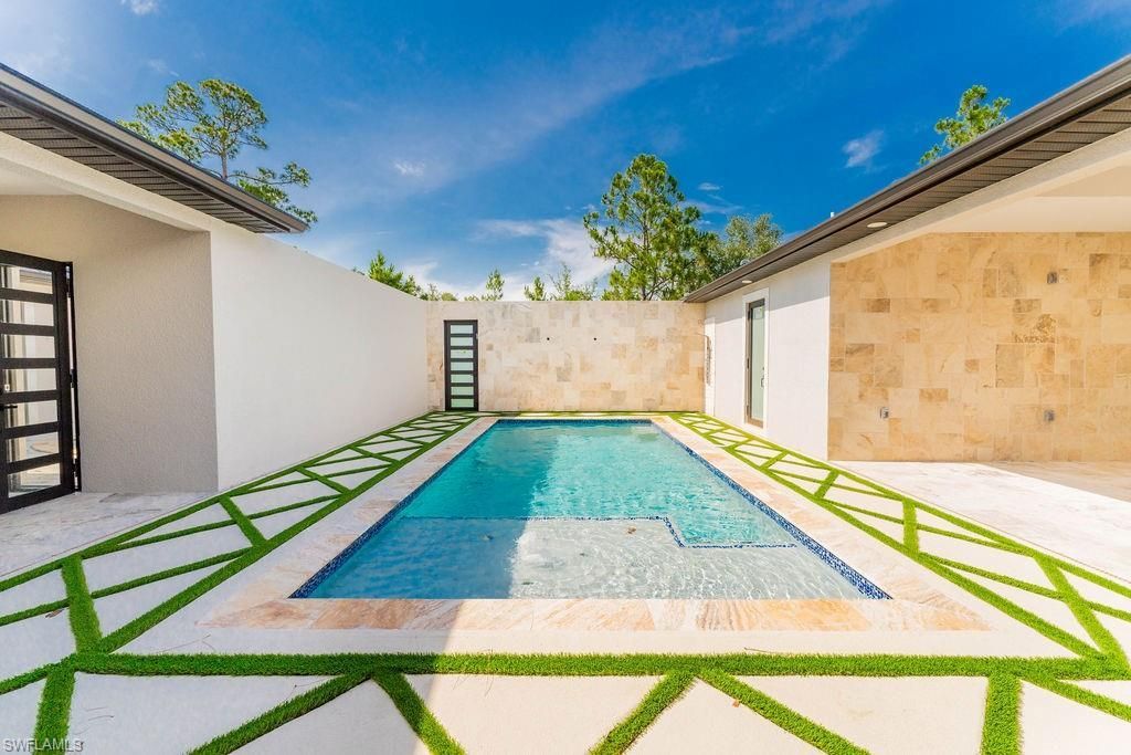 717 Calvin Ave , Lehigh Acres, FL 33972 Photo