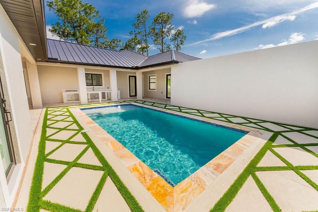 717 Calvin Ave , Lehigh Acres, FL 33972 Photo