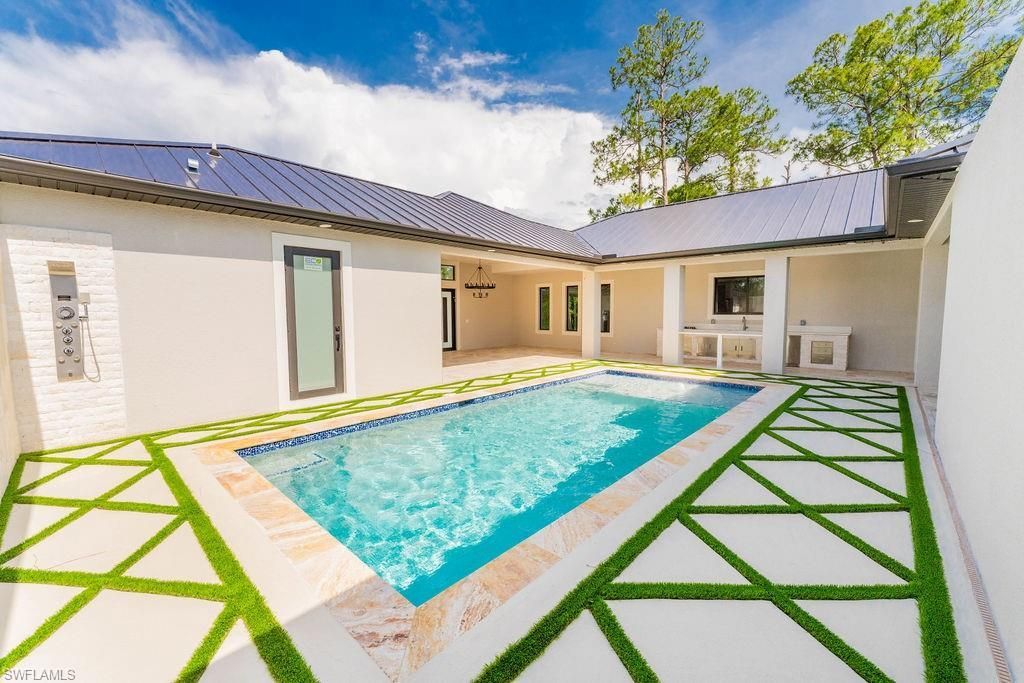 717 Calvin Ave , Lehigh Acres, FL 33972 Photo