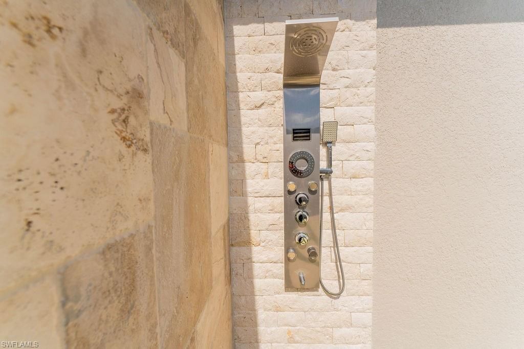 717 Calvin Ave , Lehigh Acres, FL 33972 Photo