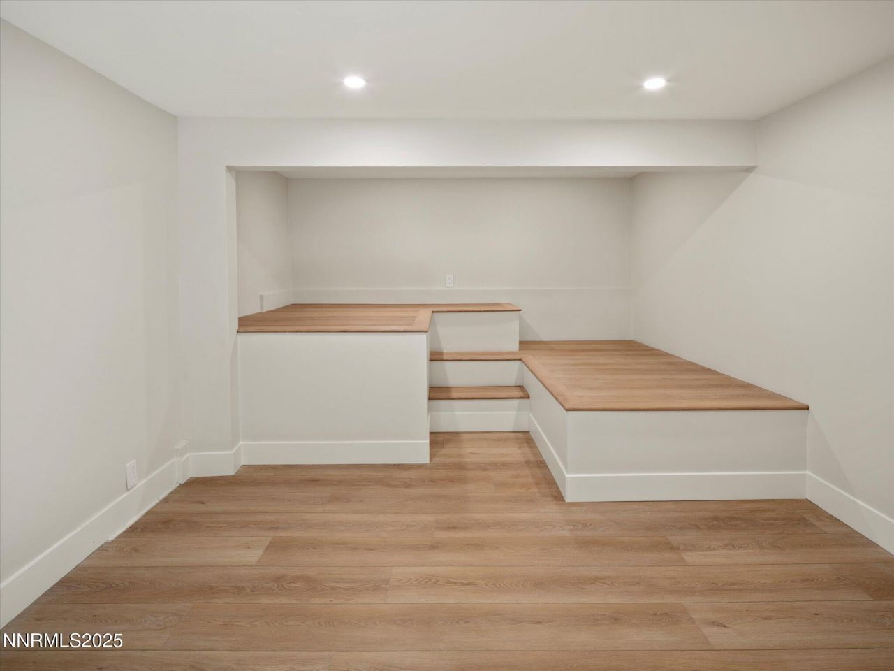 396 Sherwood Drive, Stateline, NV 89449 Photo