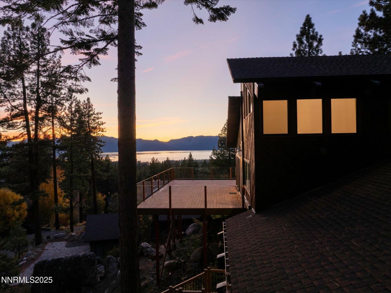 396 Sherwood Drive, Stateline, NV 89449 Photo