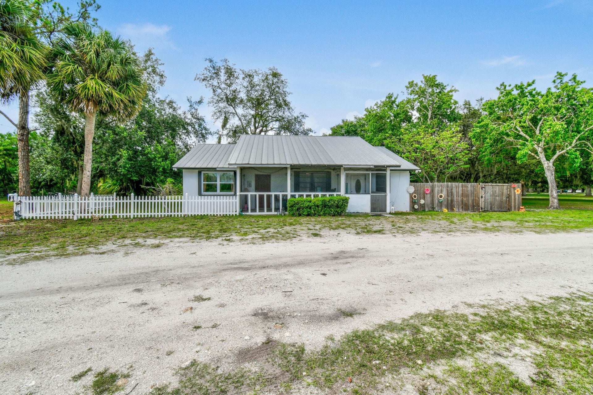 9601 SW Fox Brown Road, Indiantown, FL 34956 Photo
