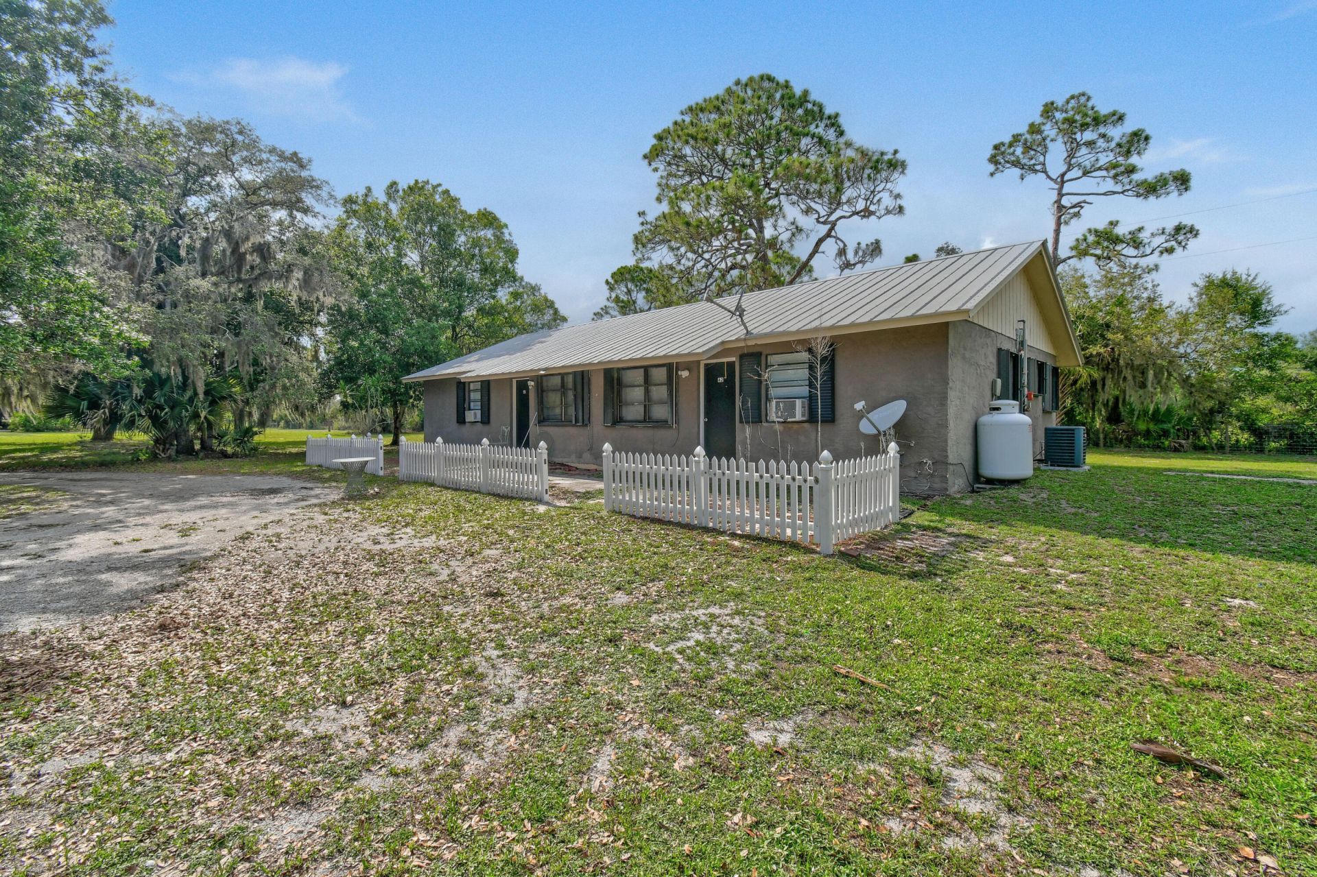 9601 SW Fox Brown Road, Indiantown, FL 34956 Photo