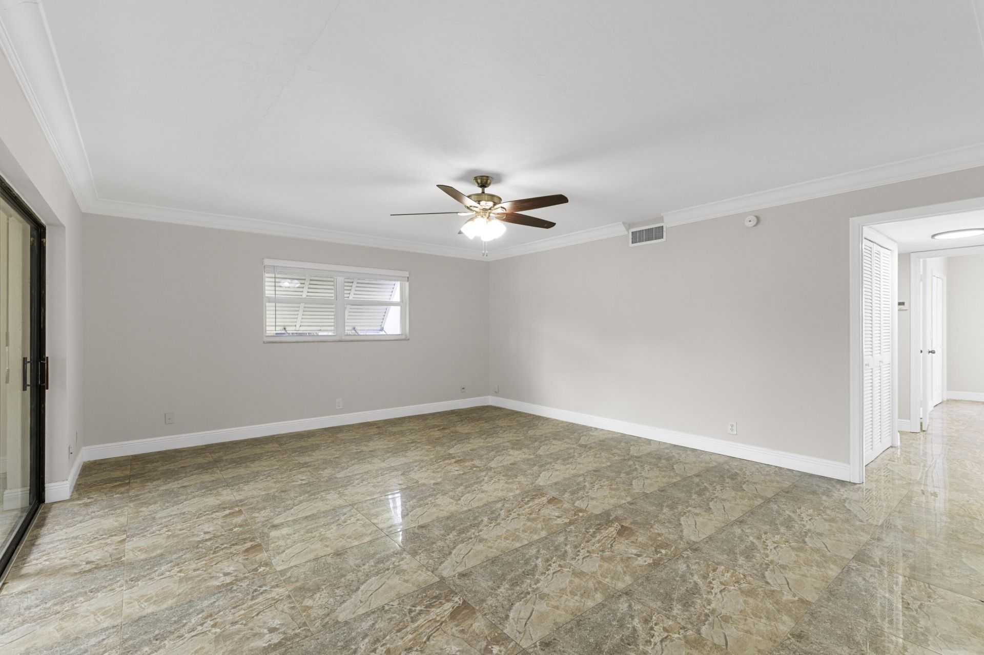 111 Lake Avenue, Unit 8, Lake Worth Beach, FL 33460 Photo