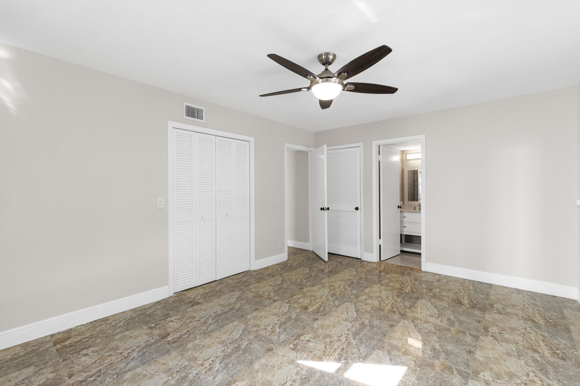 111 Lake Avenue, Unit 8, Lake Worth Beach, FL 33460 Photo