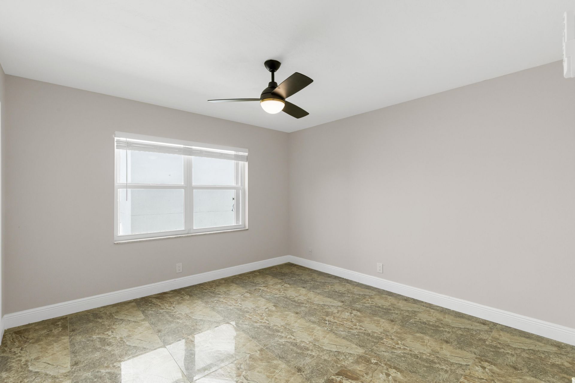 111 Lake Avenue, Unit 8, Lake Worth Beach, FL 33460 Photo