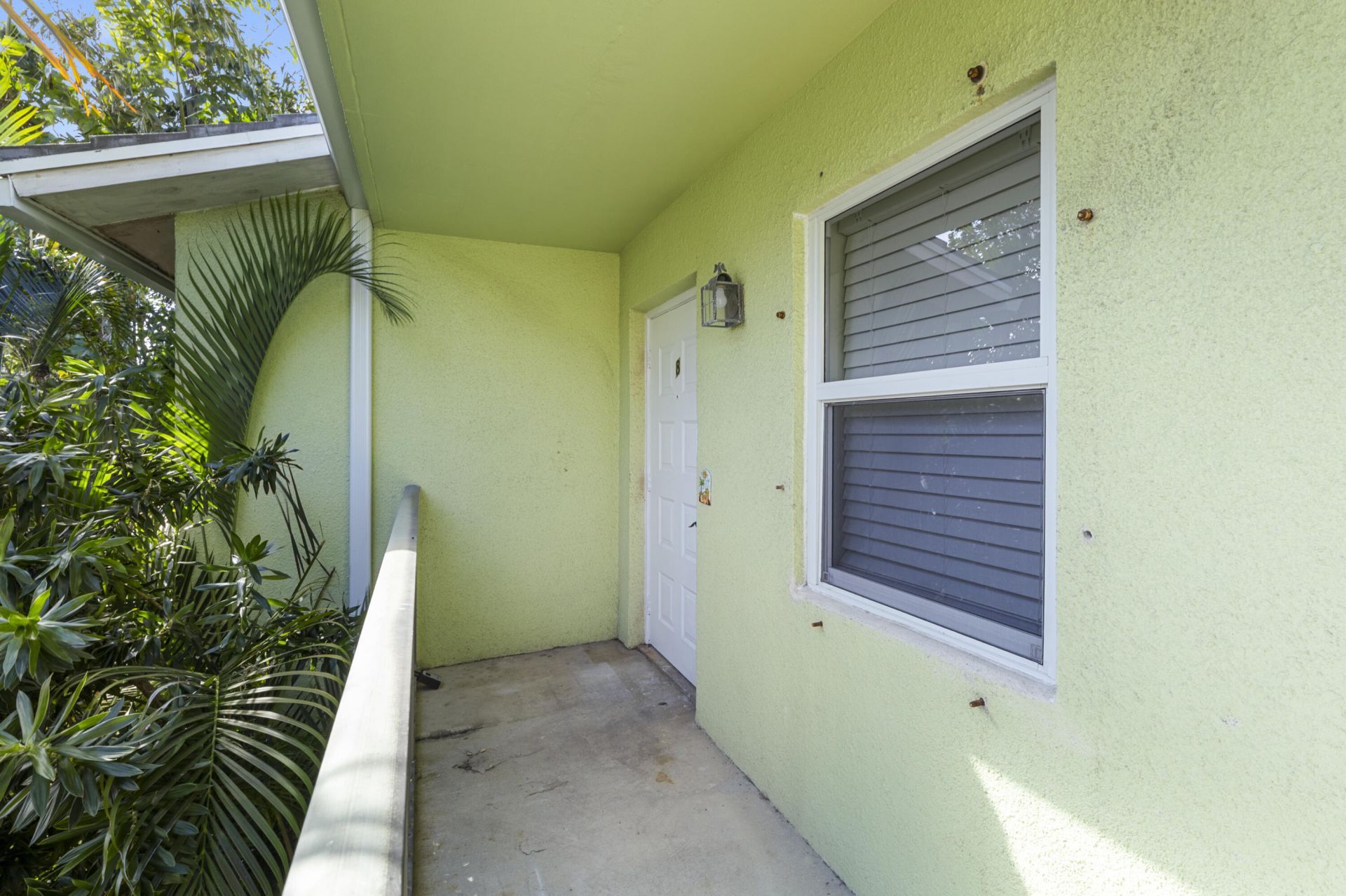 111 Lake Avenue, Unit 8, Lake Worth Beach, FL 33460 Photo