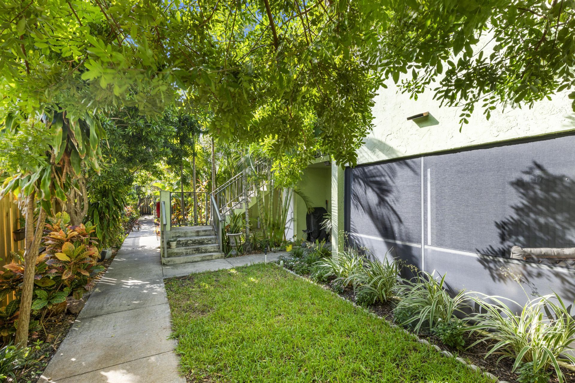 111 Lake Avenue, Unit 8, Lake Worth Beach, FL 33460 Photo