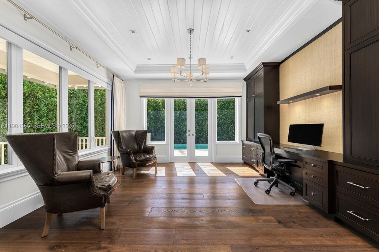 2500 Regatta Ave, Miami Beach, FL 33140 Photo