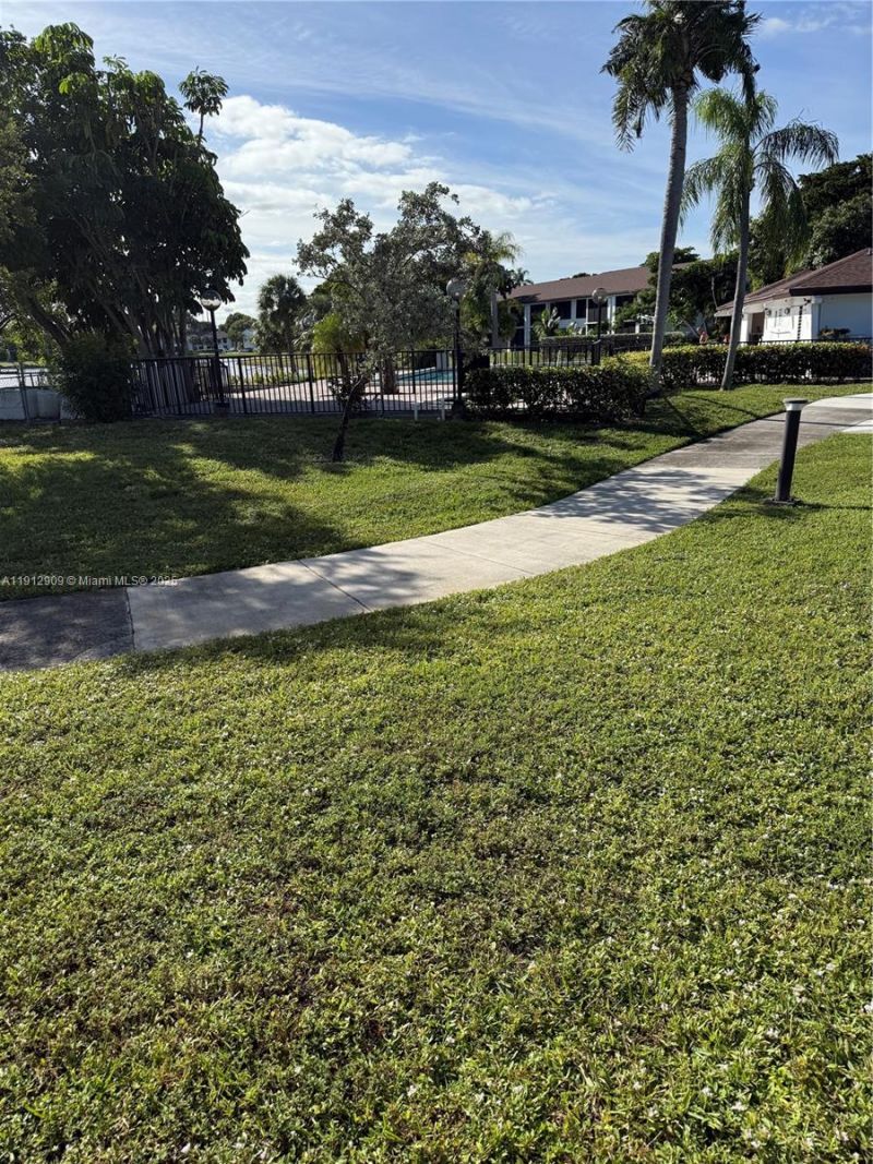 2828 Casita Way, Unit 205, Delray Beach, FL 33445 Photo