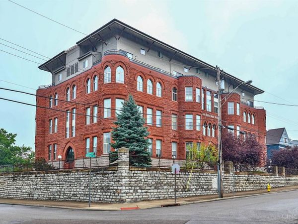 2700 Ashland Avenue, Unit 3, Cincinnati, OH 45206