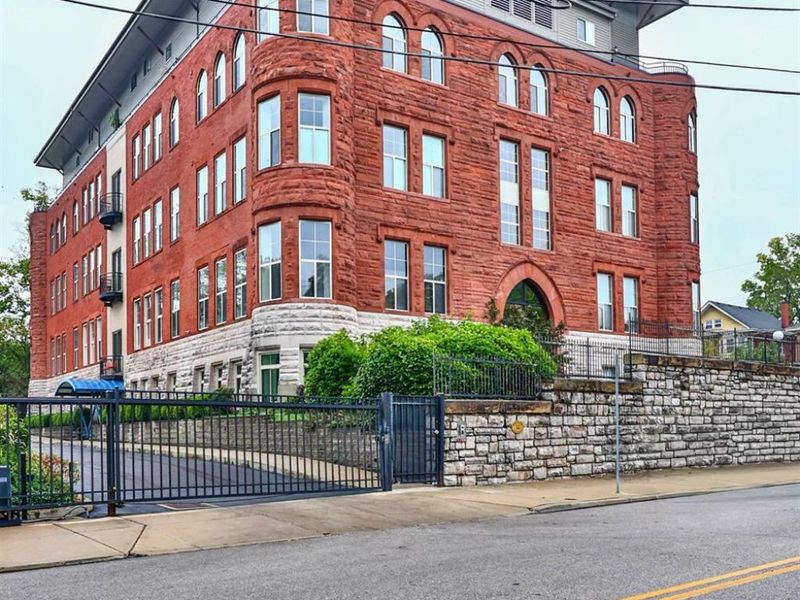 2700 Ashland Avenue, Unit 3, Cincinnati, OH 45206 Photo 2