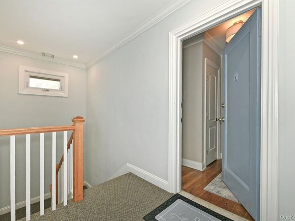 20 Gibson Avenue, Unit 3D, Huntington, NY 11743