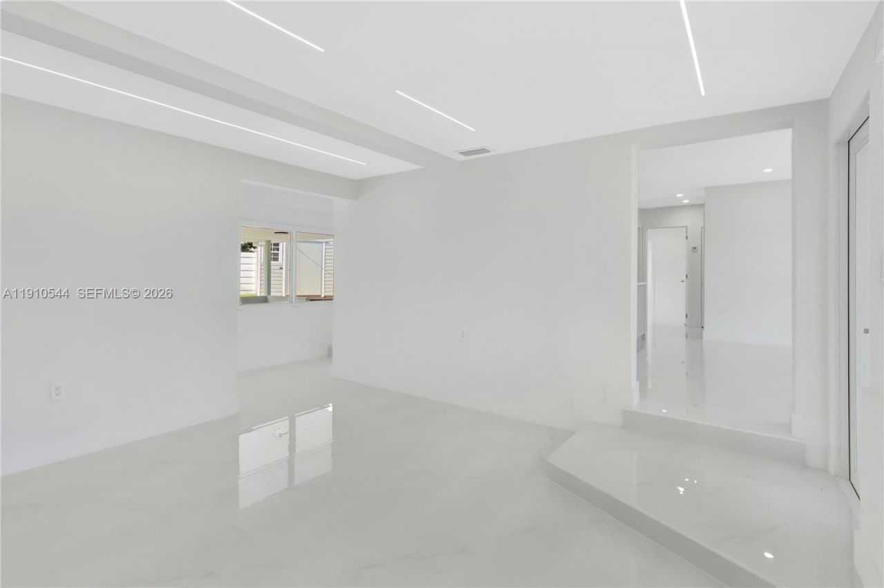 9851 Jamaica Dr, Cutler Bay, FL 33189 Photo