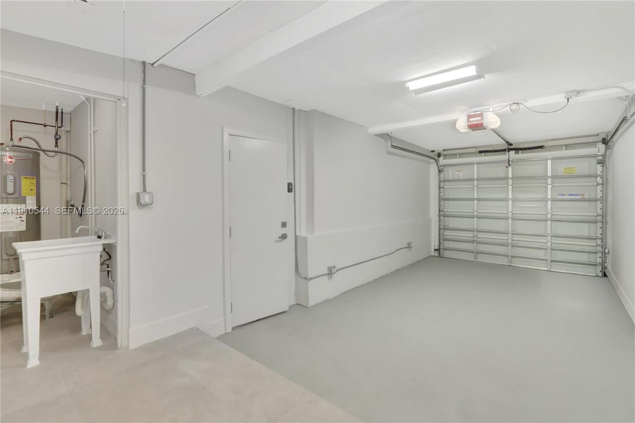 9851 Jamaica Dr, Cutler Bay, FL 33189 Photo