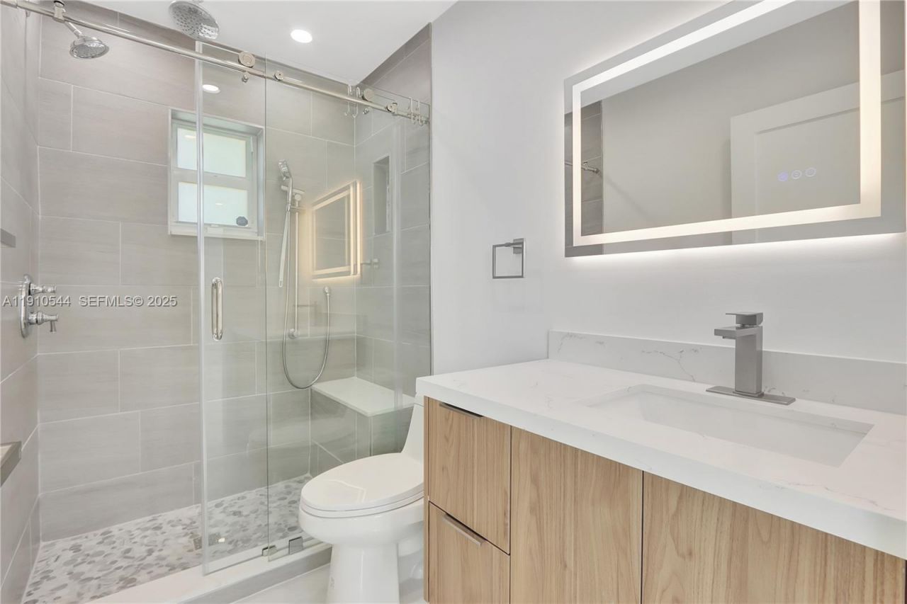 9851 Jamaica Dr, Cutler Bay, FL 33189 Photo