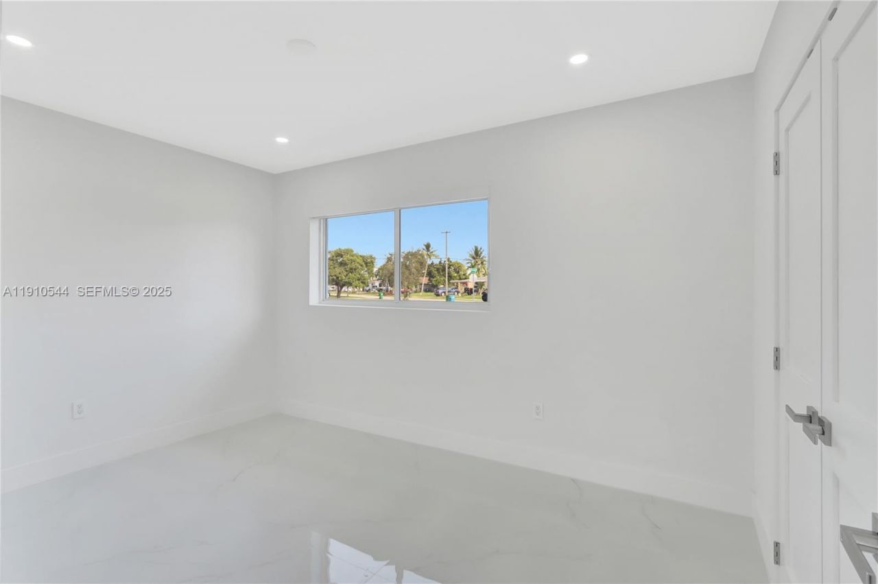 9851 Jamaica Dr, Cutler Bay, FL 33189 Photo