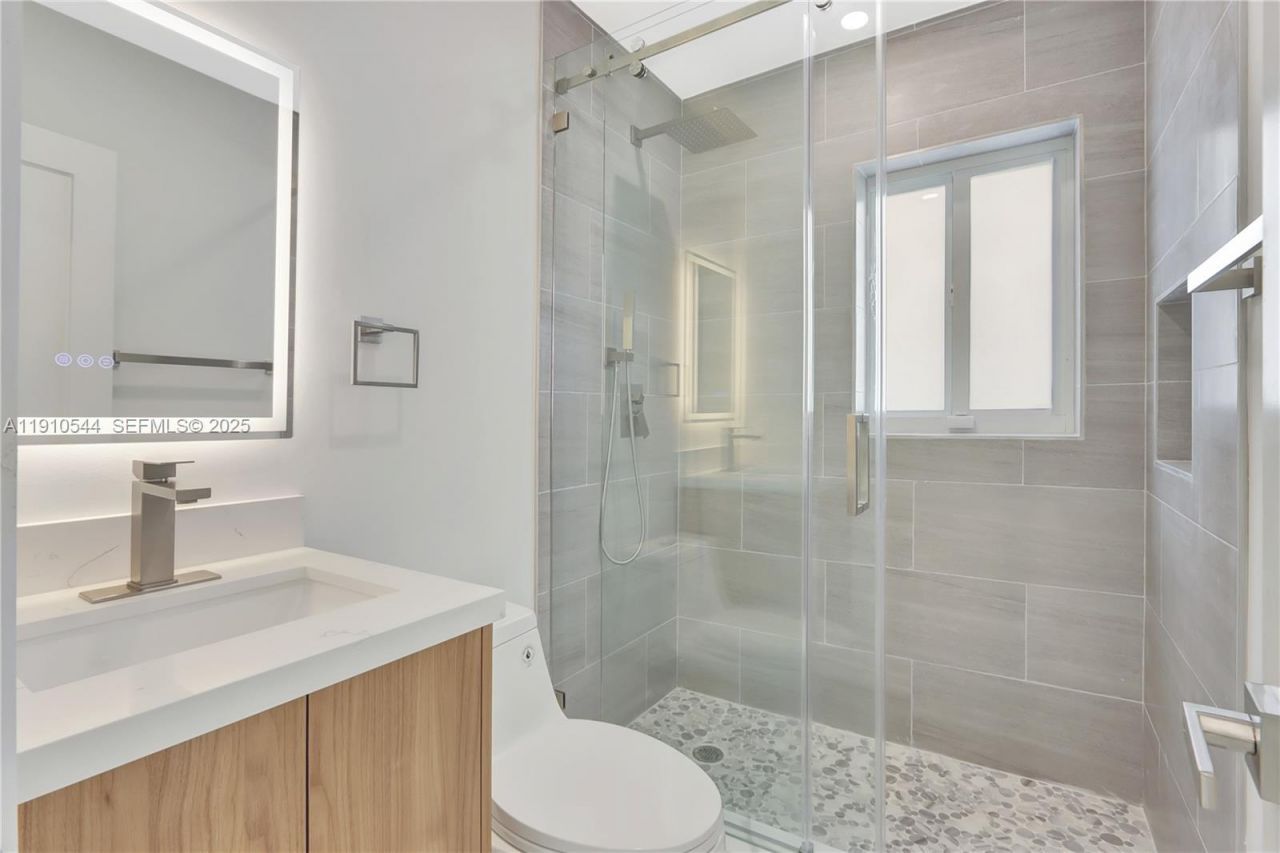 9851 Jamaica Dr, Cutler Bay, FL 33189 Photo