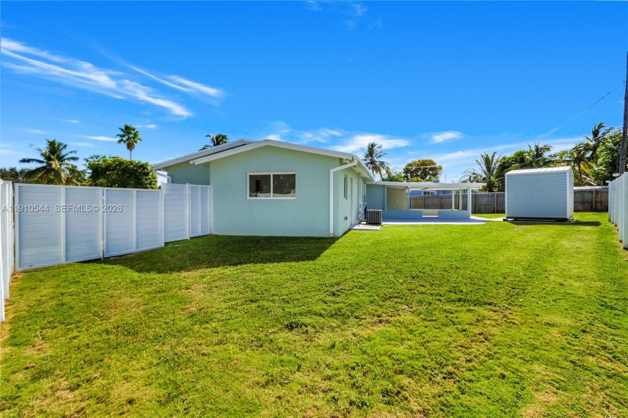 9851 Jamaica Dr, Cutler Bay, FL 33189 Photo