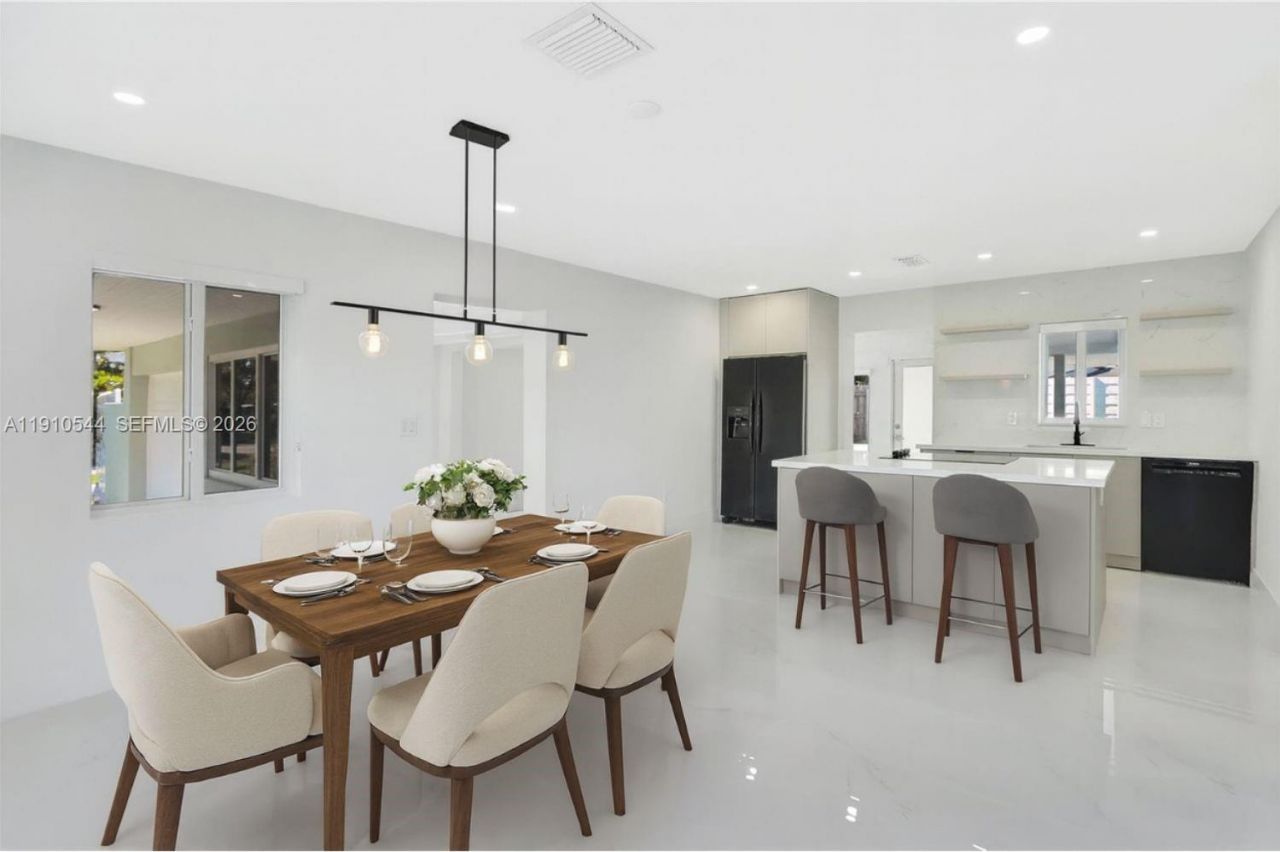 9851 Jamaica Dr, Cutler Bay, FL 33189 Photo