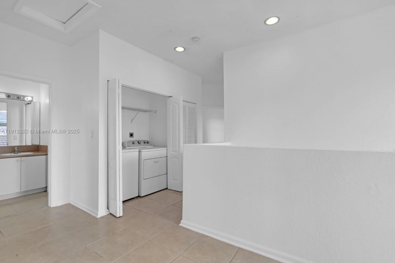 1095 NE 39th Ave, Unit 1095, Homestead, FL 33033 Photo