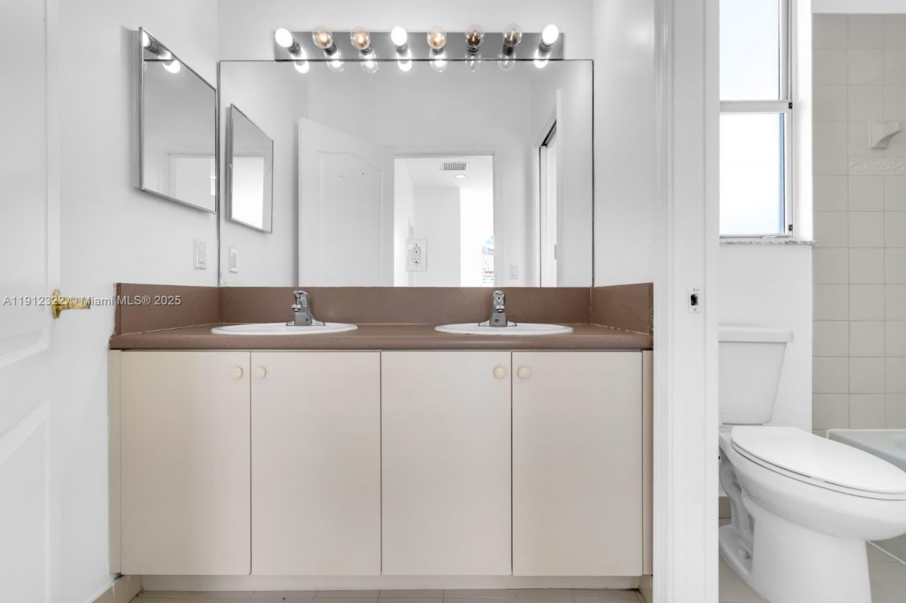 1095 NE 39th Ave, Unit 1095, Homestead, FL 33033 Photo