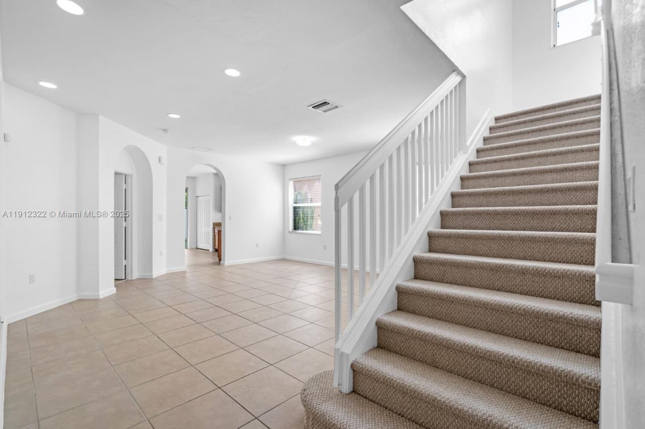 1095 NE 39th Ave, Unit 1095, Homestead, FL 33033 Photo