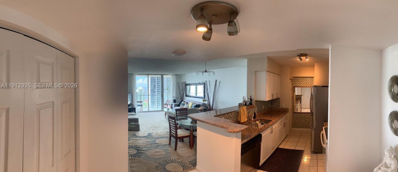 1155 Brickell Bay Dr, Unit 3405, Miami, FL 33131 Photo