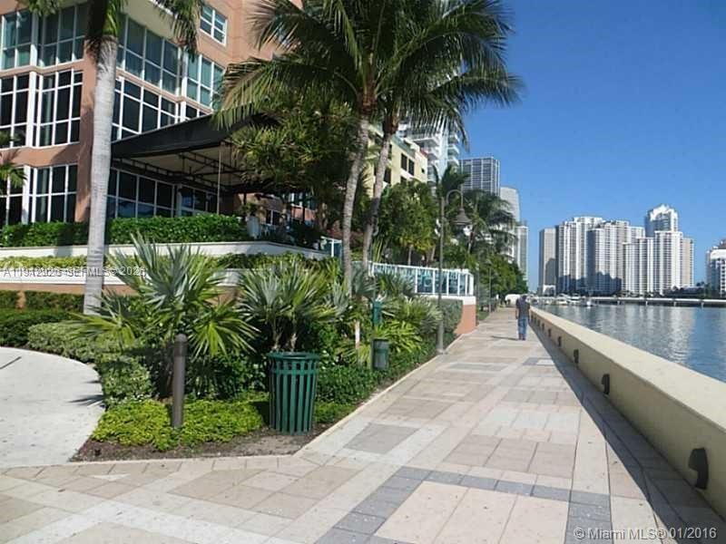 1155 Brickell Bay Dr, Unit 3405, Miami, FL 33131 Photo