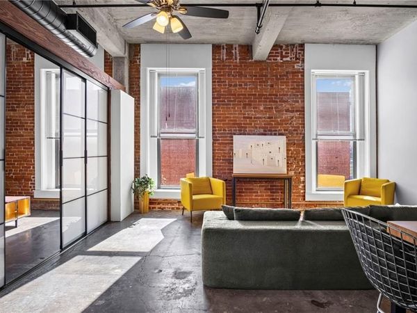 113 W 5th Street, Unit 208, Kansas City, MO 64105