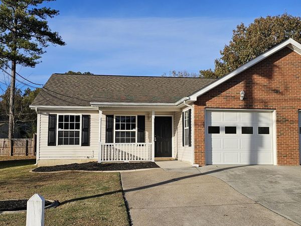 239 Flagstone Drive, Rossville, GA 30741