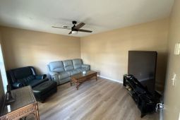 209 Stonebrook Dr. photo 4