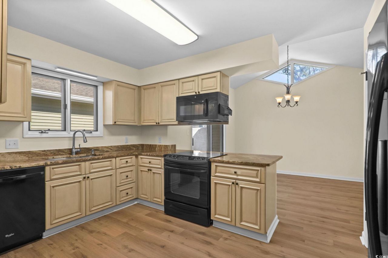 102 St. Andrews Ln. Photo 19