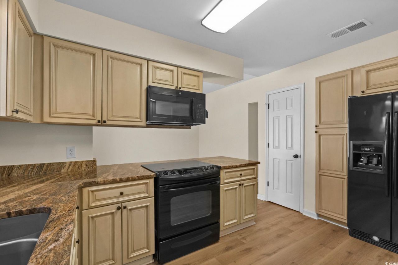 102 St. Andrews Ln. Photo 22