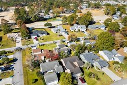 102 St. Andrews Ln. photo 4