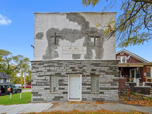 467 S Desplaines Street, Joliet, IL 60436