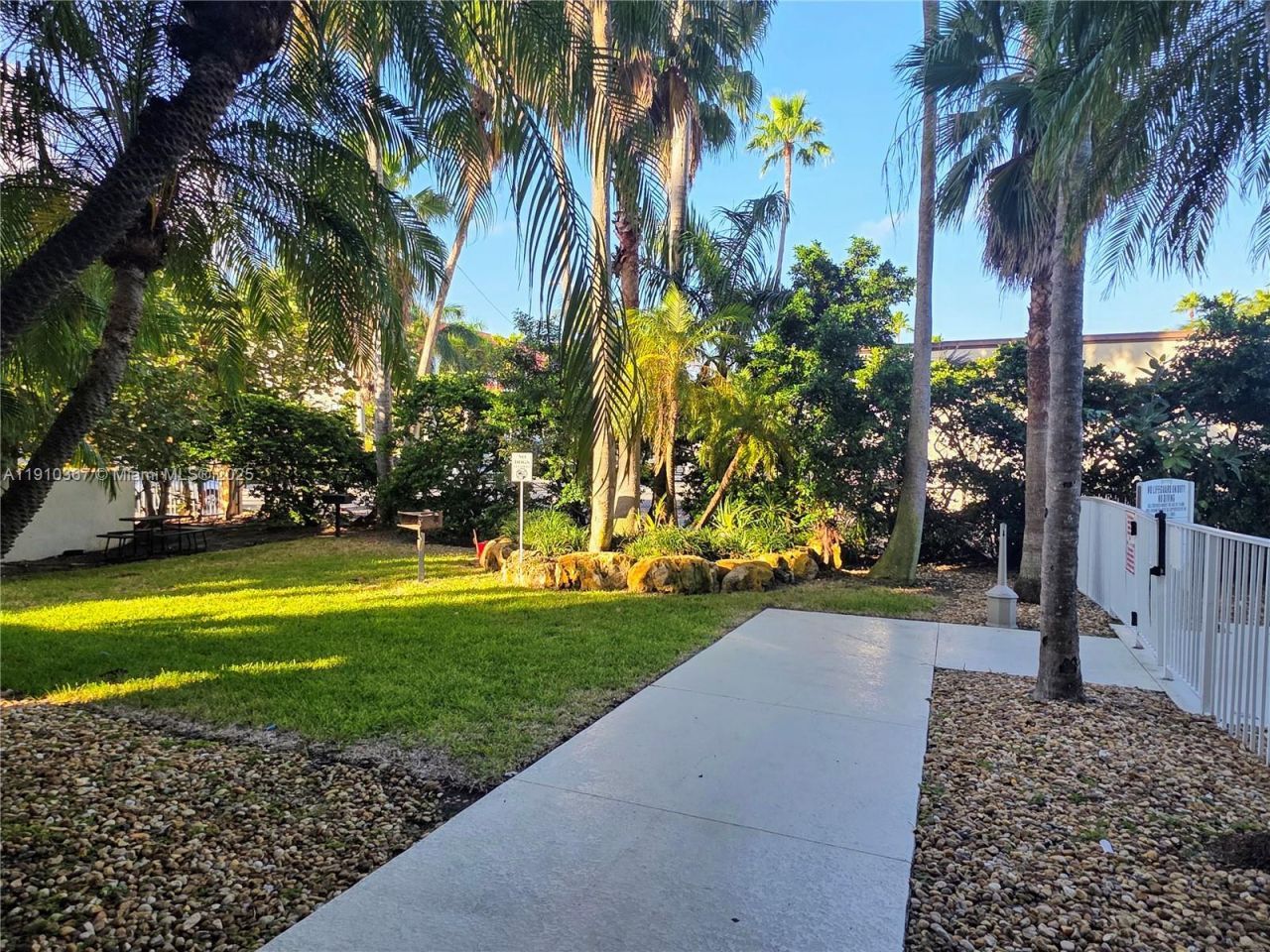 1625 Kennedy Cswy, Unit 1103B, North Bay Village, FL 33141 Photo