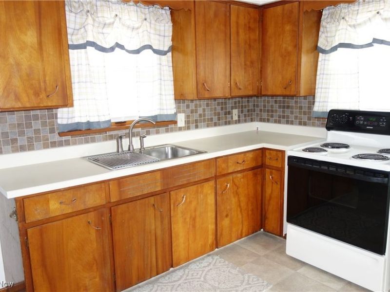 449 W Long Lake Boulevard, Portage Lakes, OH 44319 Photo 18