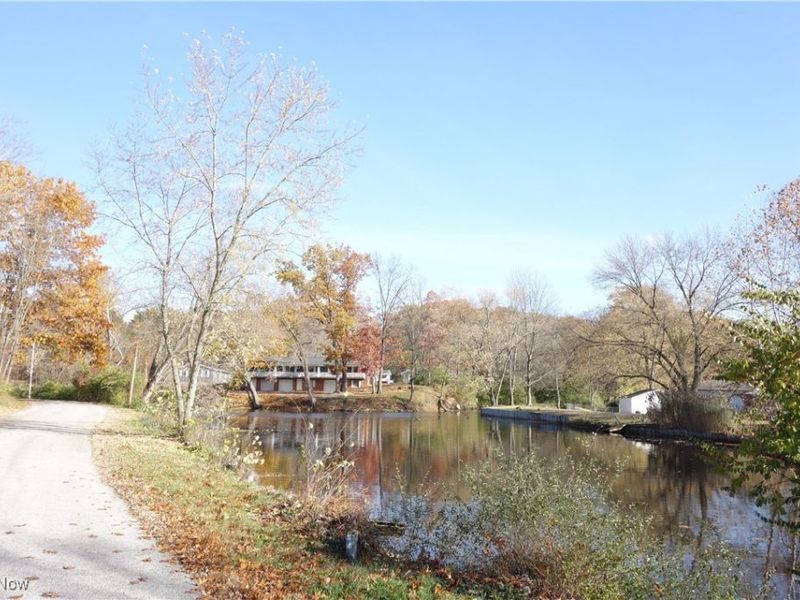 449 W Long Lake Boulevard, Portage Lakes, OH 44319 Photo 33