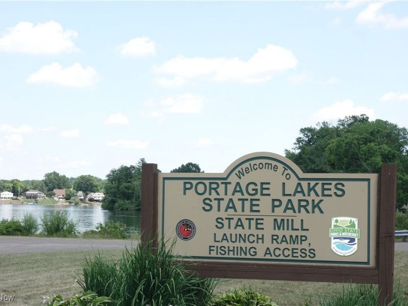 449 W Long Lake Boulevard, Portage Lakes, OH 44319 Photo 36